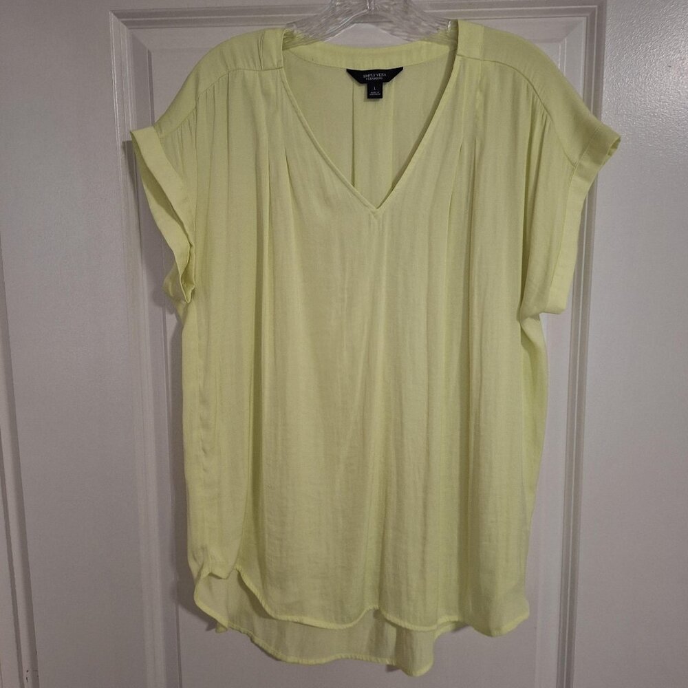 SVVW Silky Modern Vneck Tee